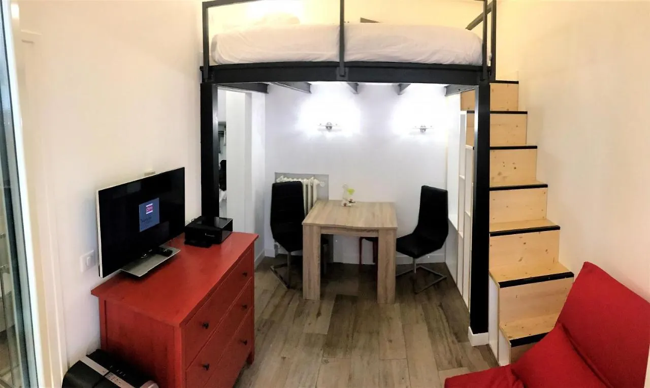 Επικοινωνία με το Studio Deco Design, Hyper Calme